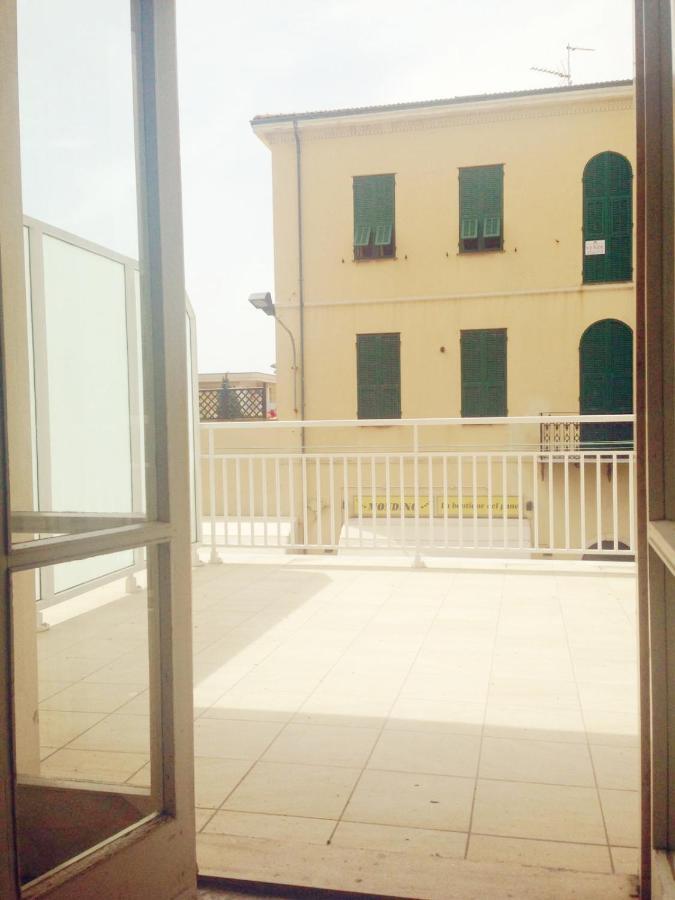 Casa Vacanza! A 50M Dal Mare! Bordighera Exterior foto